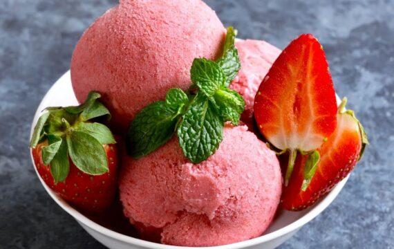 Fourseason-STRAWBERRY ICE CREAM